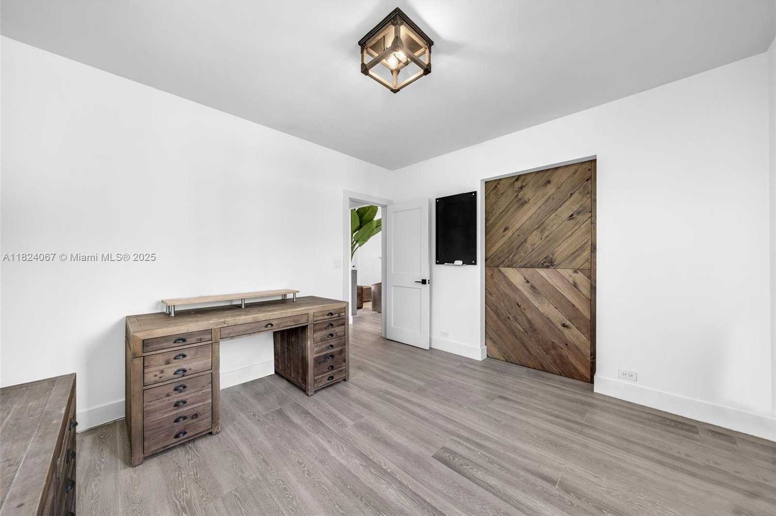 Small Image of 861 NORTH EAST 74TH ST, Miami Number 14