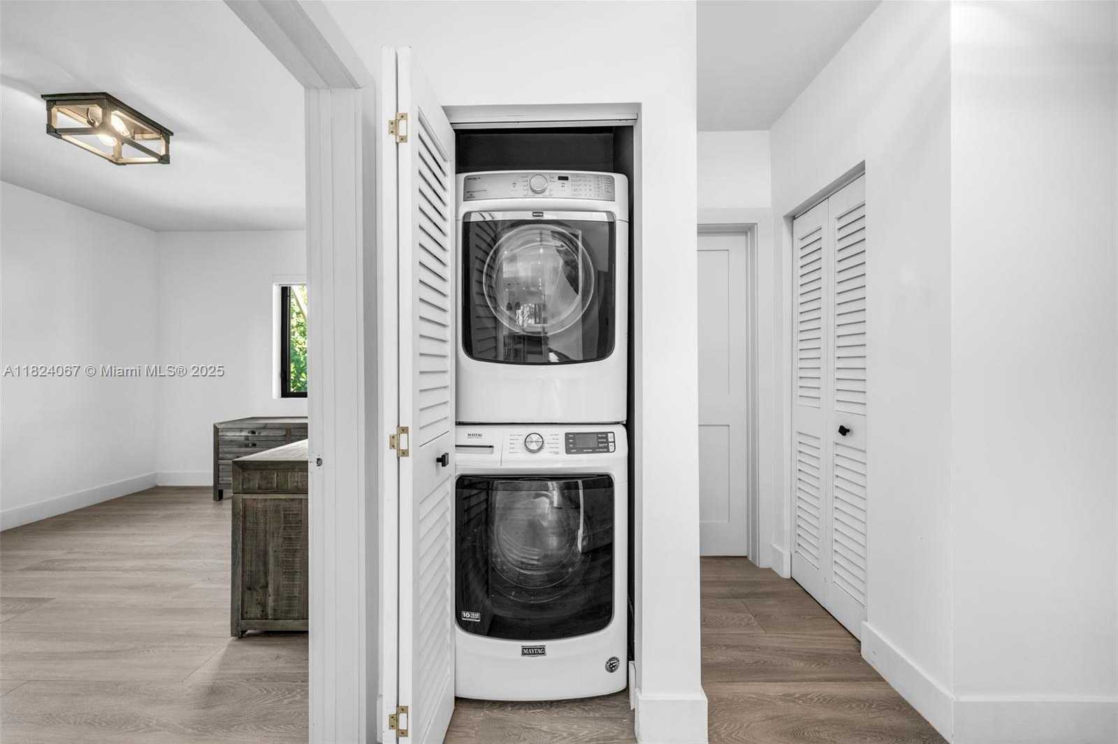 Small Image of 861 NORTH EAST 74TH ST, Miami Number 15