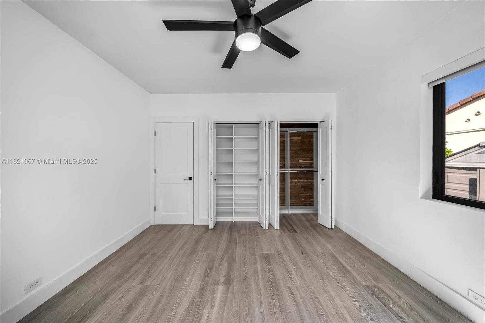 Small Image of 861 NORTH EAST 74TH ST, Miami Number 18