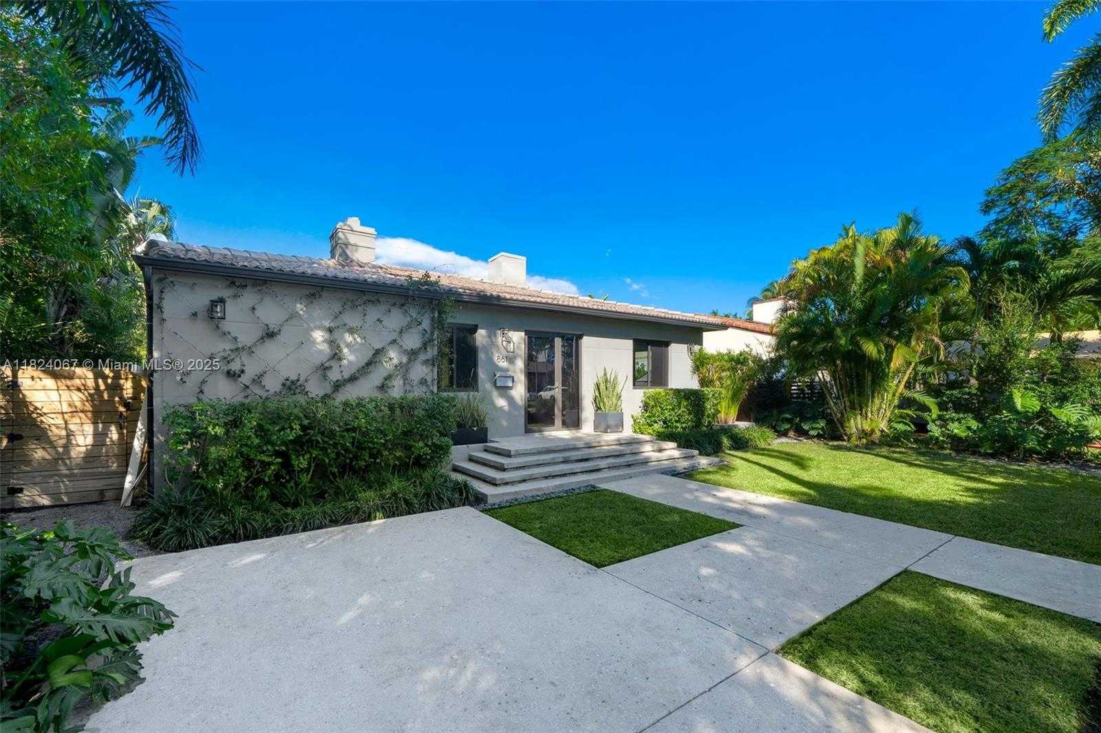 Small Image of 861 NORTH EAST 74TH ST, Miami Number 2