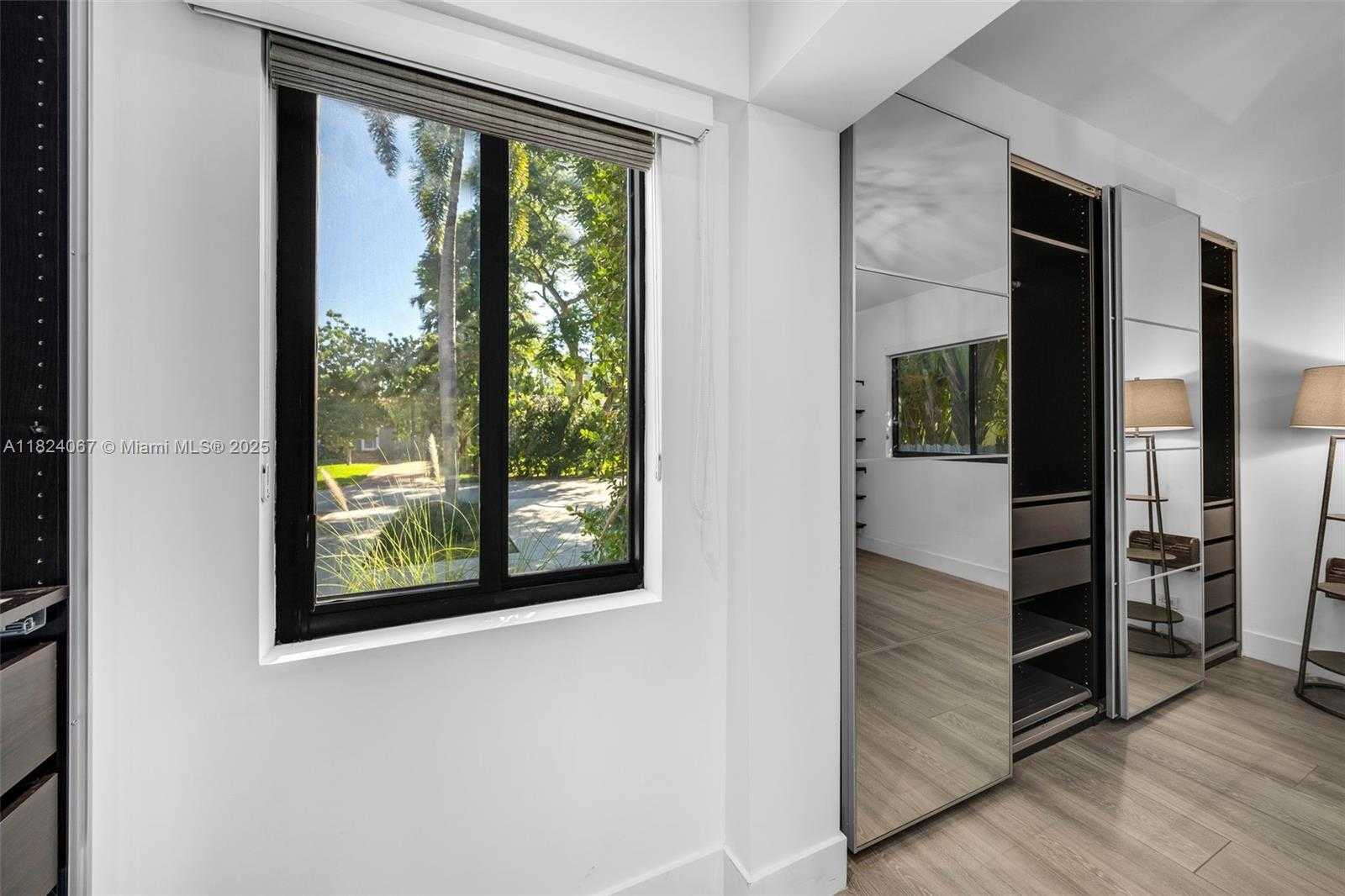 Small Image of 861 NORTH EAST 74TH ST, Miami Number 25