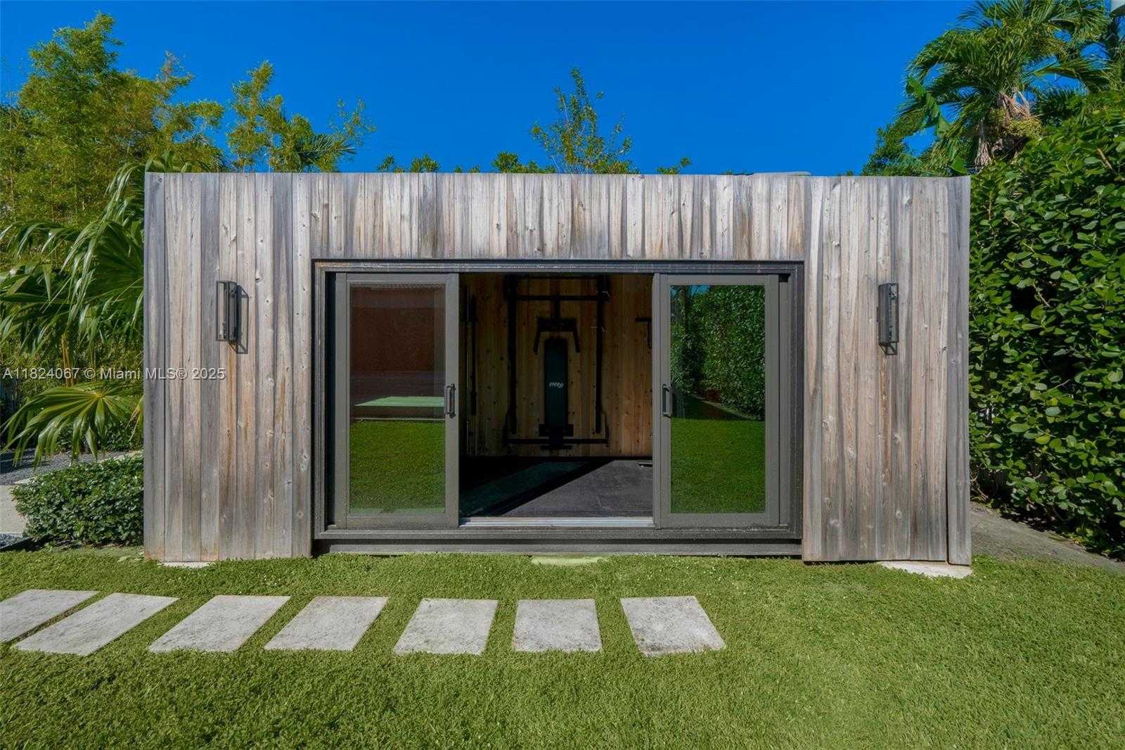 Small Image of 861 NORTH EAST 74TH ST, Miami Number 27