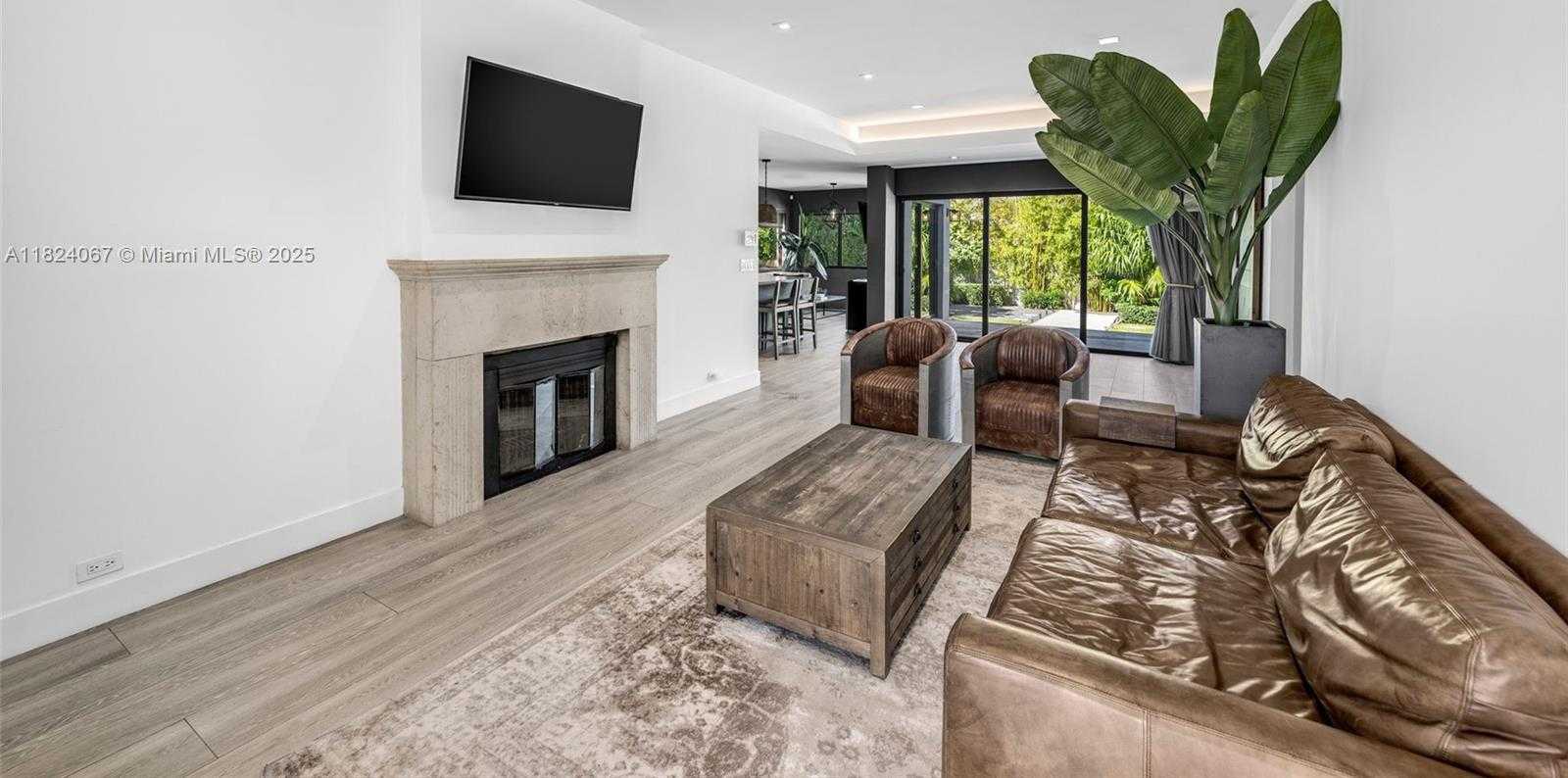 Small Image of 861 NORTH EAST 74TH ST, Miami Number 4