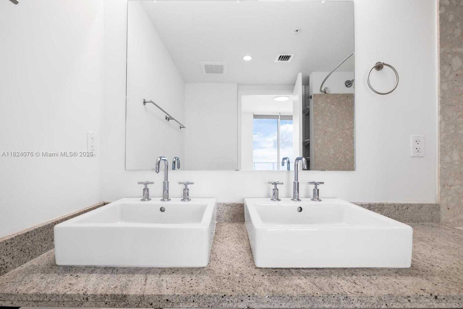 Small Image of 185 SOUTH WEST 7TH ST #2703, Miami Number 10