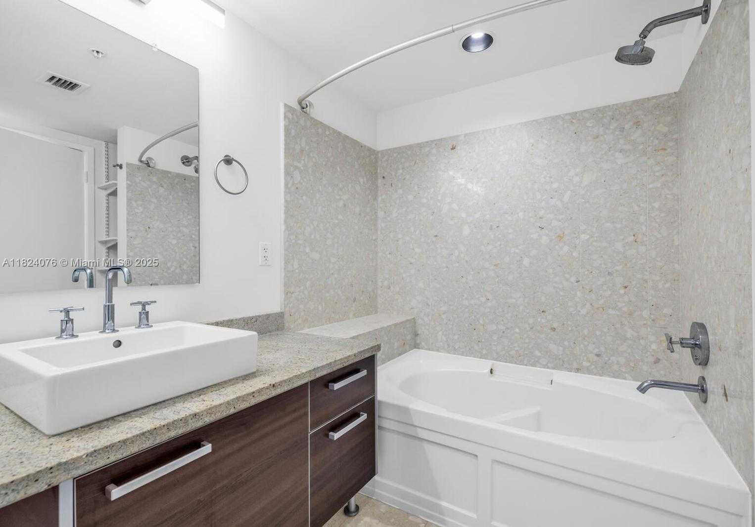 Small Image of 185 SOUTH WEST 7TH ST #2703, Miami Number 11
