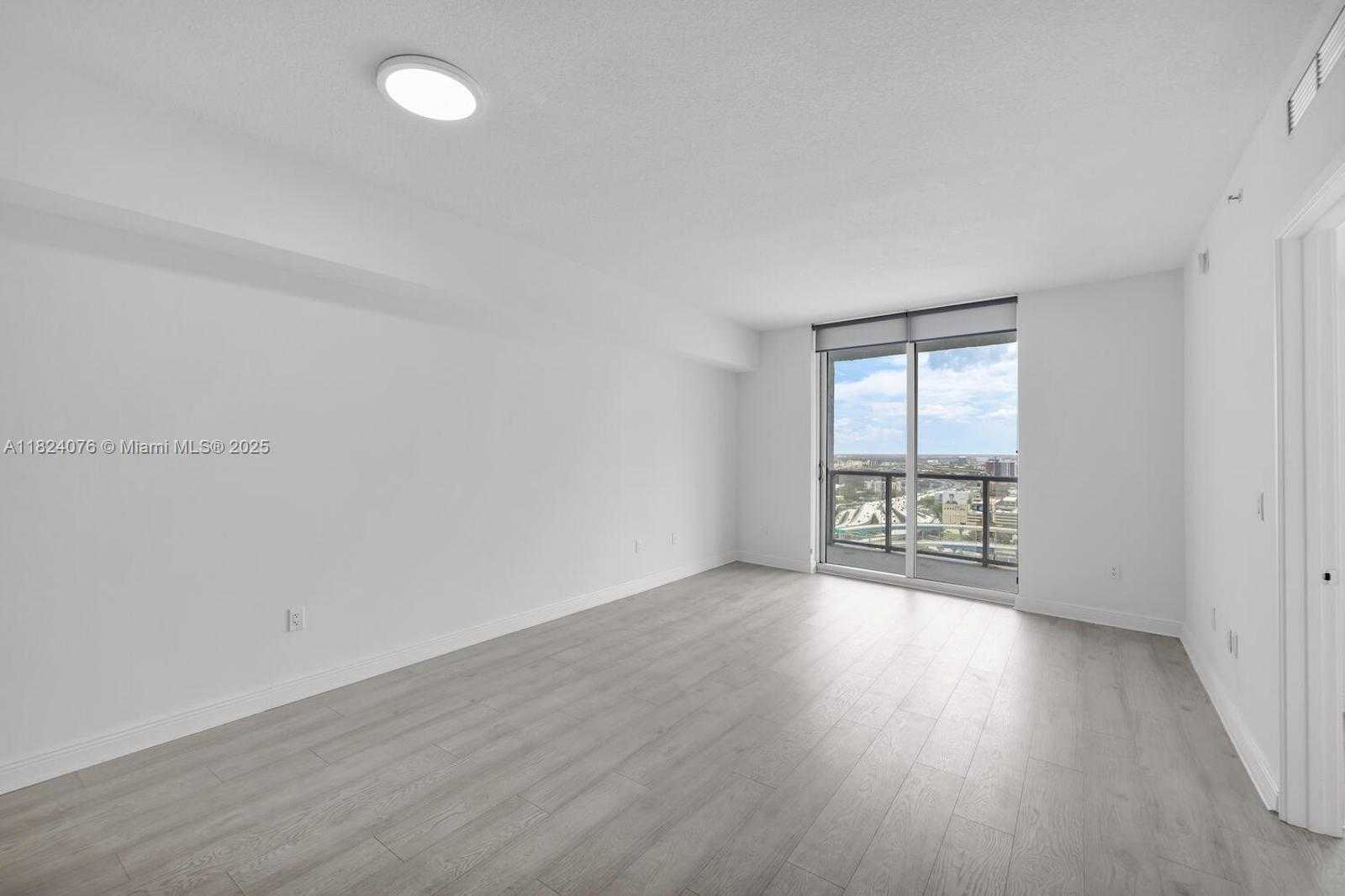 Small Image of 185 SOUTH WEST 7TH ST #2703, Miami Number 13