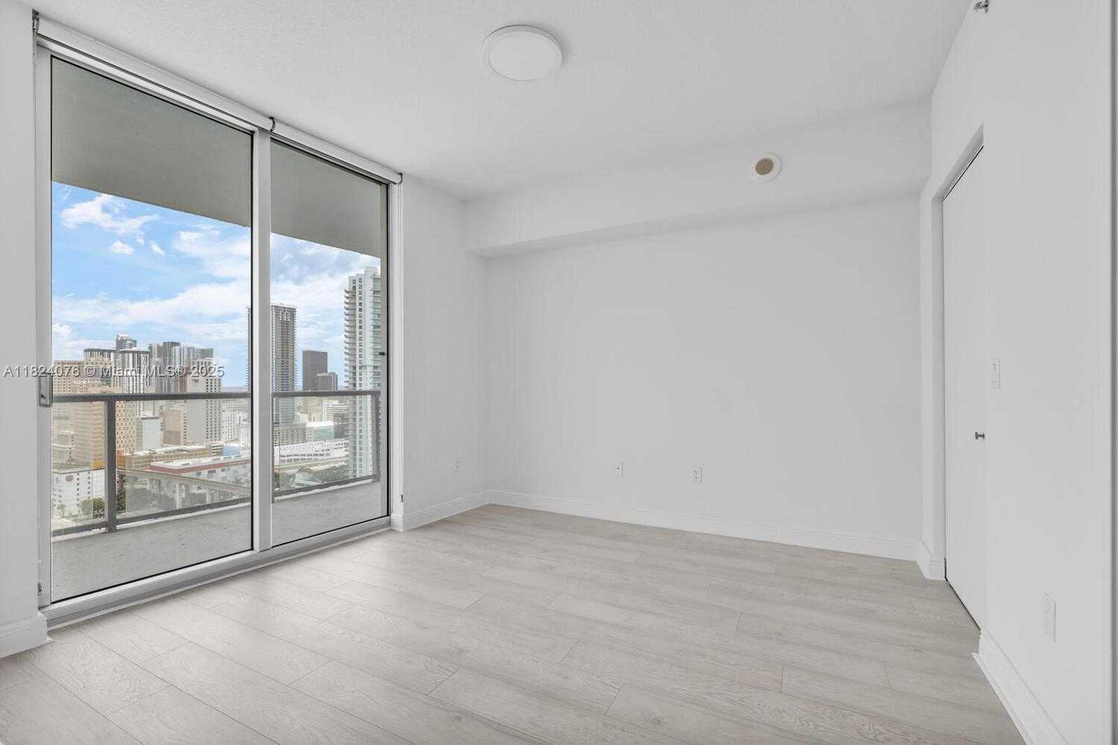 Small Image of 185 SOUTH WEST 7TH ST #2703, Miami Number 15