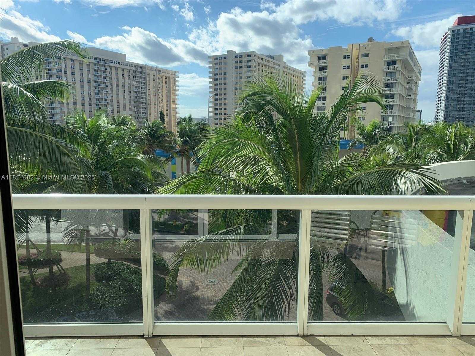 Small Image of 1800 SOUTH OCEAN DR #406, Hallandale Beach Number 12