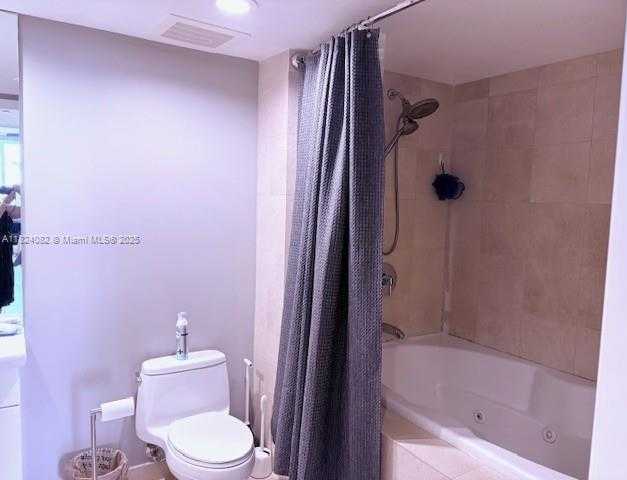 Small Image of 1800 SOUTH OCEAN DR #406, Hallandale Beach Number 5