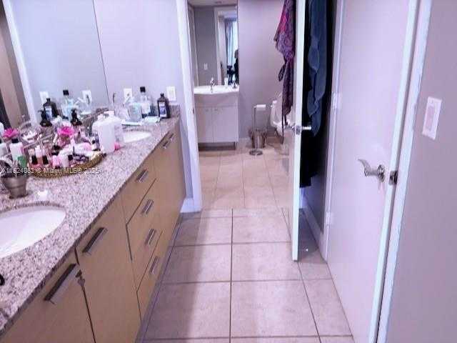 Small Image of 1800 SOUTH OCEAN DR #406, Hallandale Beach Number 6