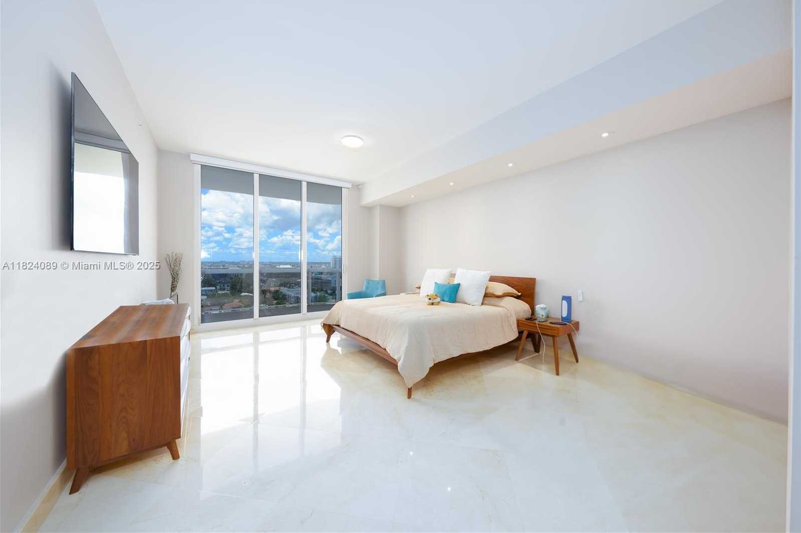 Small Image of 9559 COLLINS AVE #SPH-G, Surfside Number 11