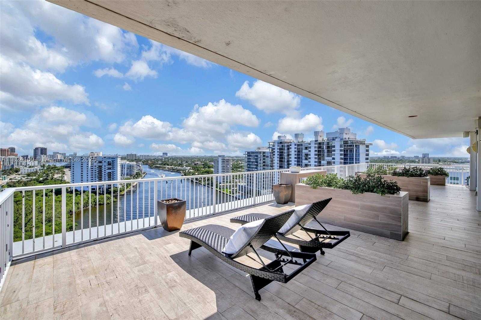 Small Image of 2800 EAST SUNRISE BLVD #PHG, Fort Lauderdale Number 18
