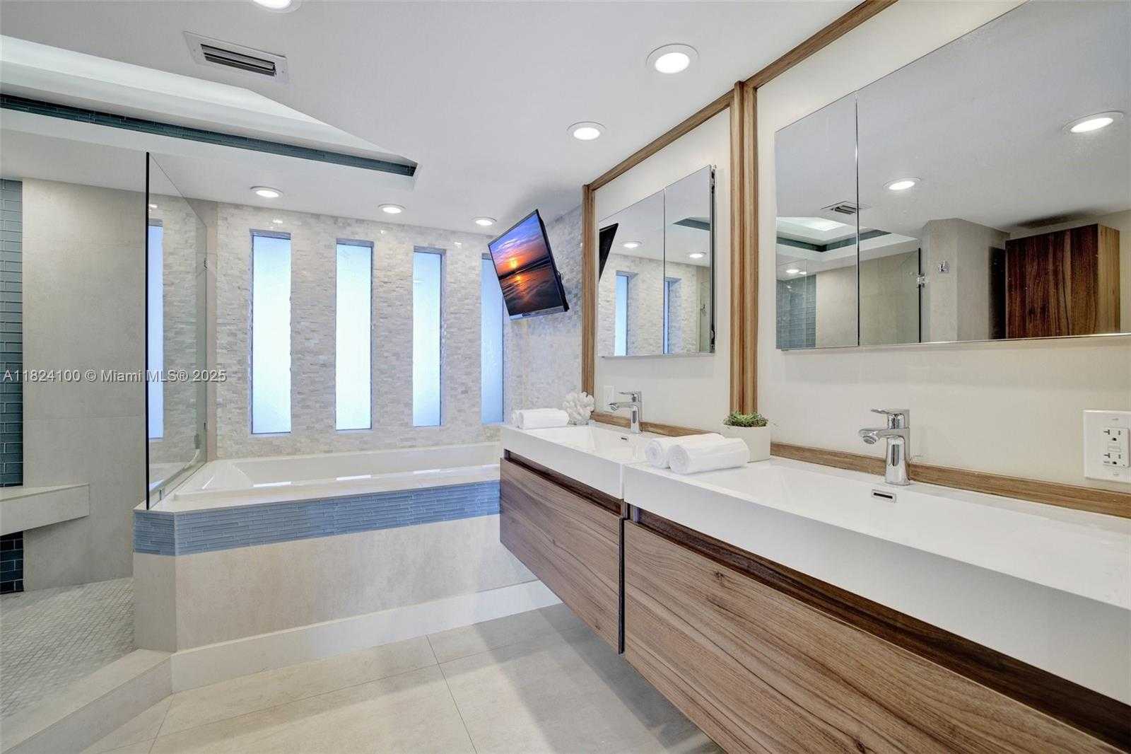 Small Image of 2800 EAST SUNRISE BLVD #PHG, Fort Lauderdale Number 48