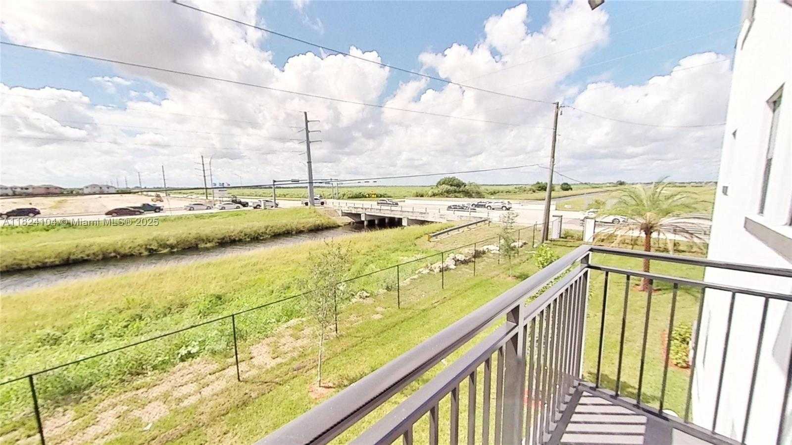 Small Image of 15650 SOUTH WEST 136TH ST #207, Miami Number 16