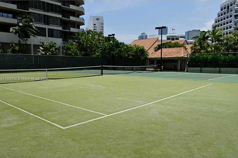 Small Image of 520 BRICKELL KEY DR #A811, Miami Number 49