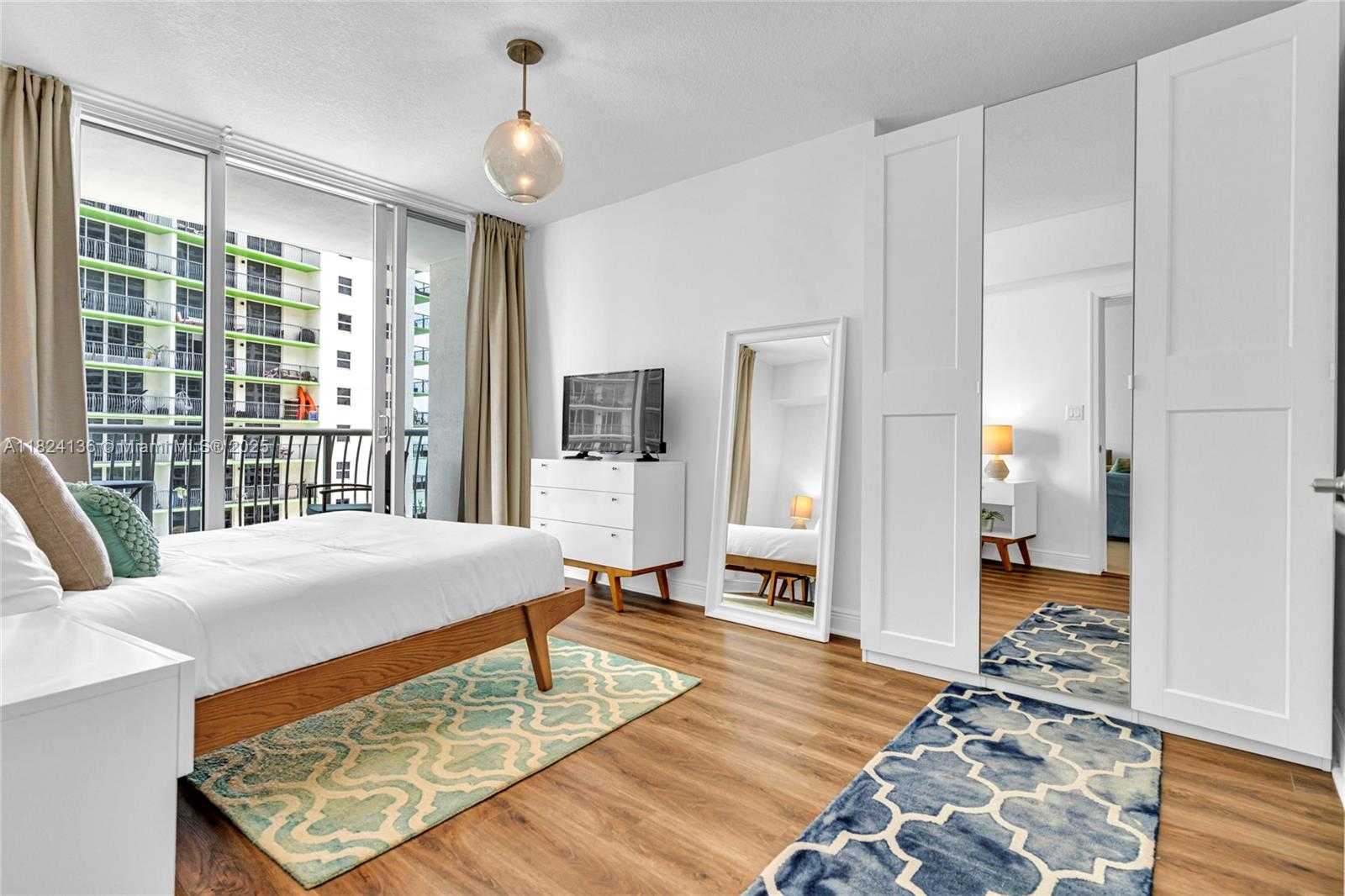 Small Image of 1750 NORTH BAYSHORE DR #2005, Miami Number 12