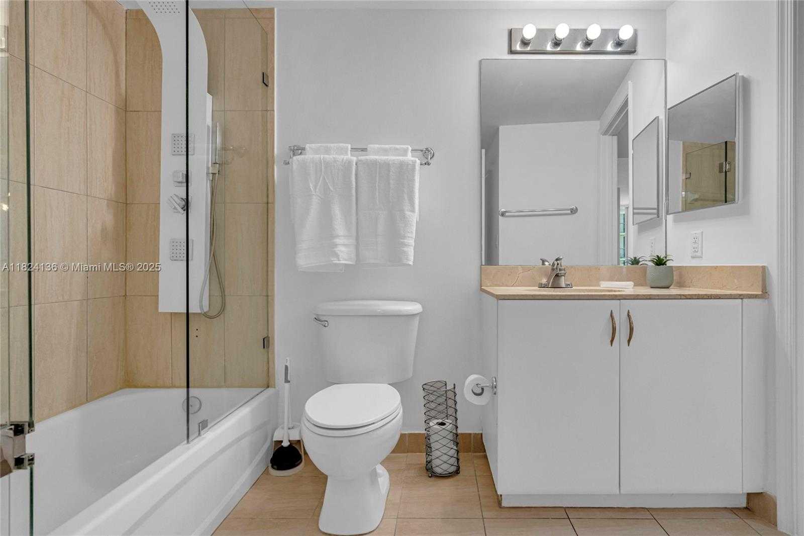 Small Image of 1750 NORTH BAYSHORE DR #2005, Miami Number 16