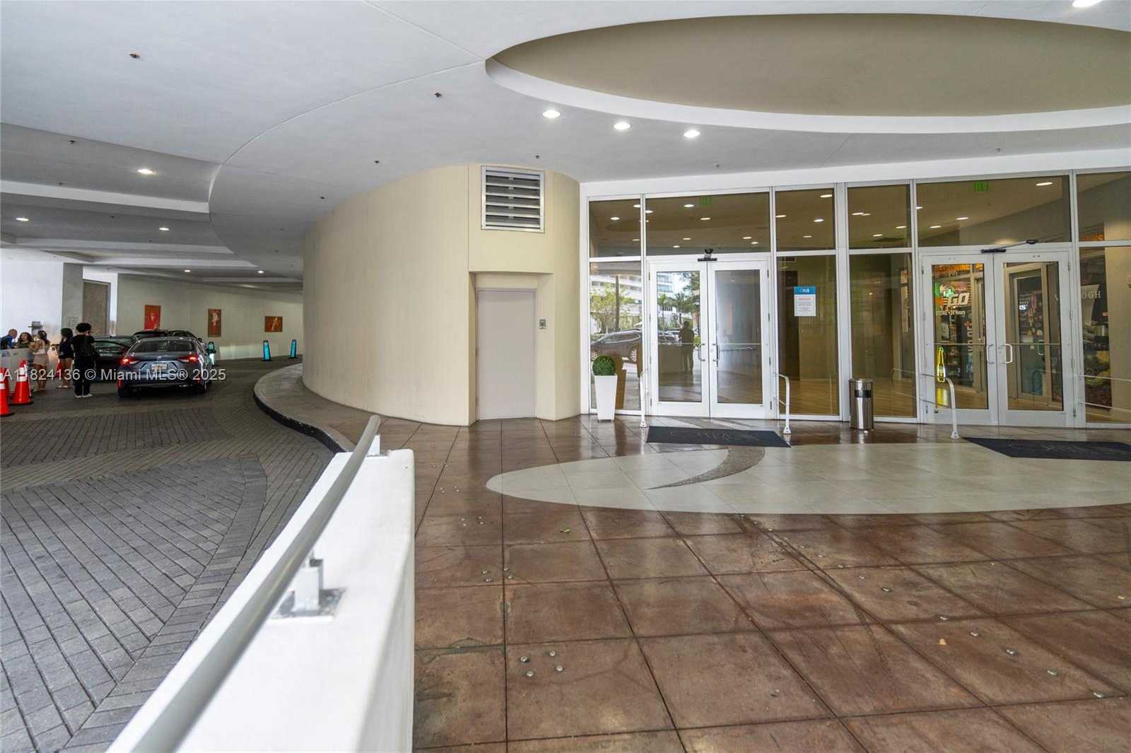 Small Image of 1750 NORTH BAYSHORE DR #2005, Miami Number 34