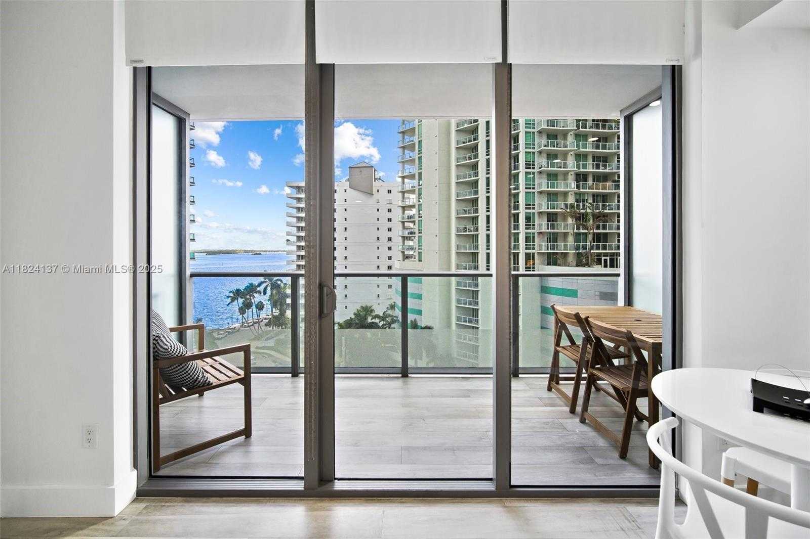 Small Image of 1300 BRICKELL BAY DR #905, Miami Number 15
