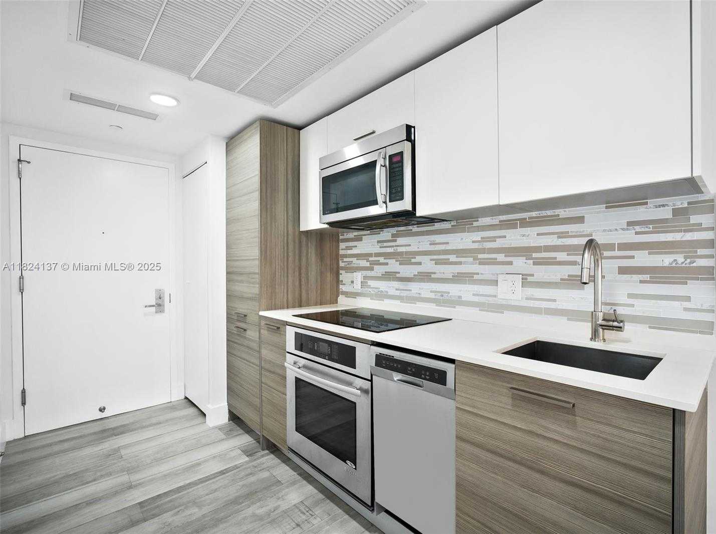 Small Image of 1300 BRICKELL BAY DR #905, Miami Number 8