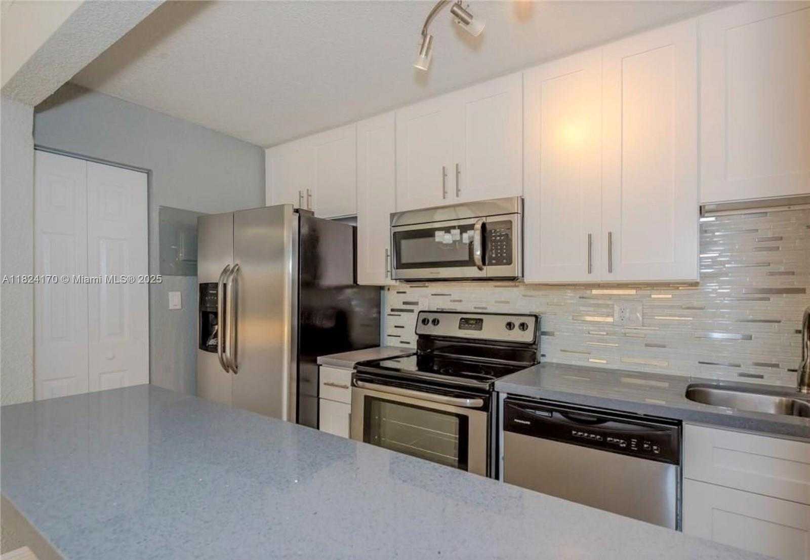 Small Image of 4640 NORTH WEST 79TH AVE #1C, Doral Number 11