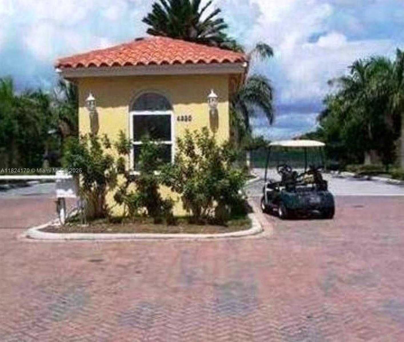 Small Image of 4640 NORTH WEST 79TH AVE #1C, Doral Number 24