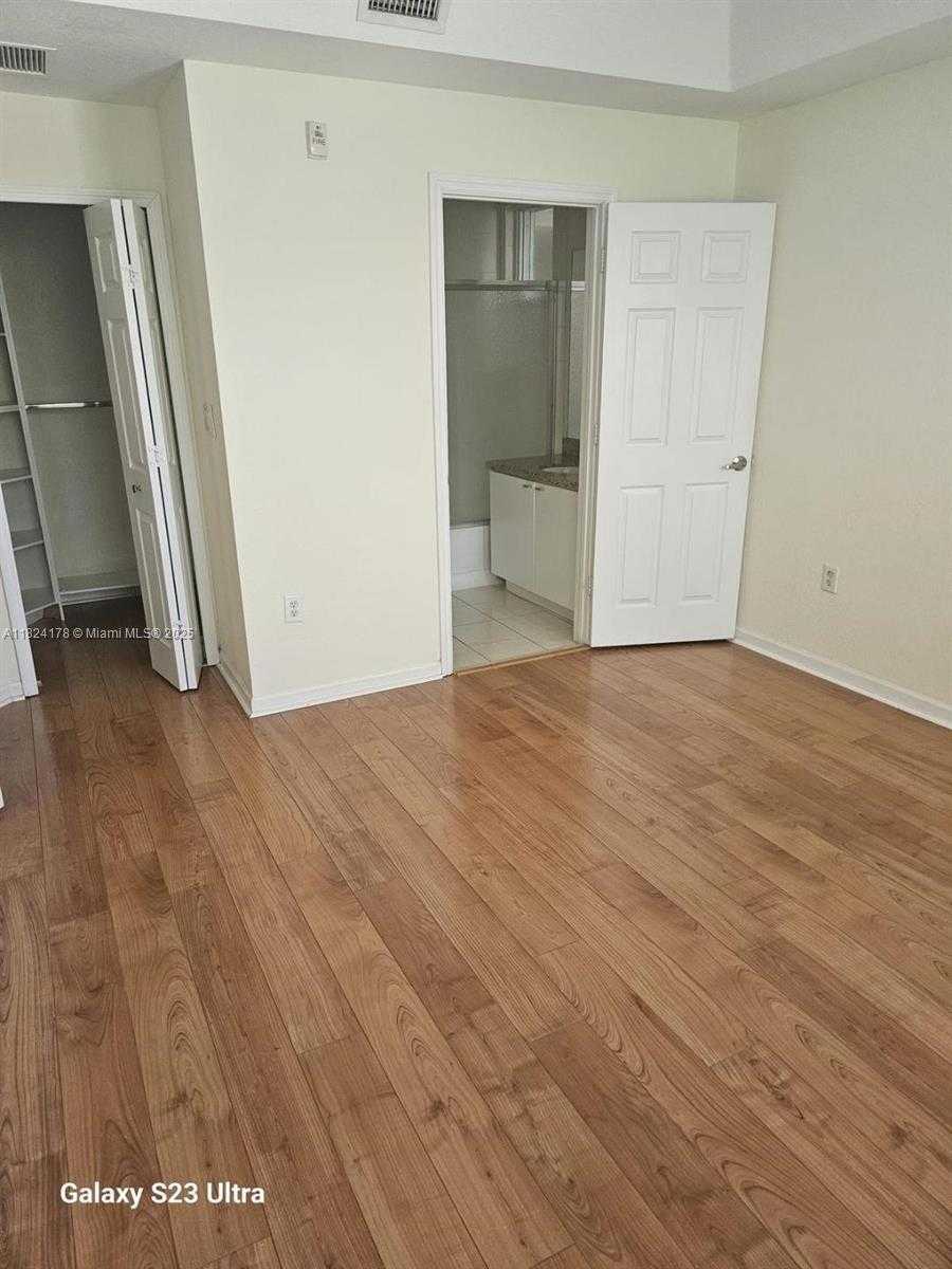 Small Image of 10902 NORTH WEST 83RD ST #207, Doral Number 4