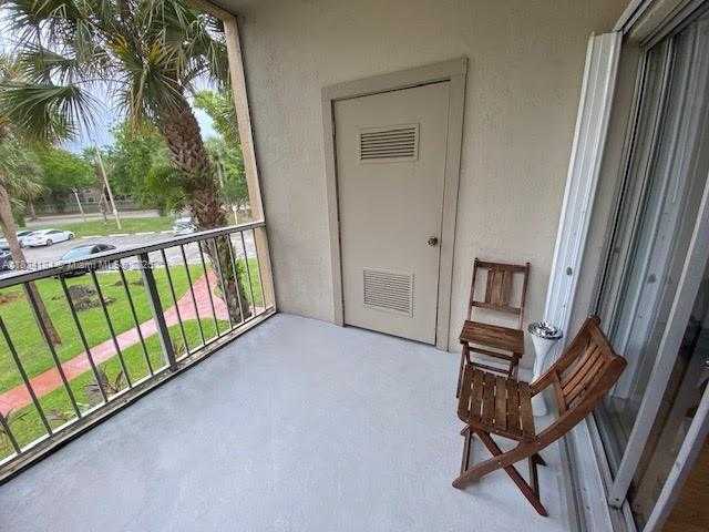 Small Image of 15295 SOUTH WEST 106TH LN #705, Miami Number 18