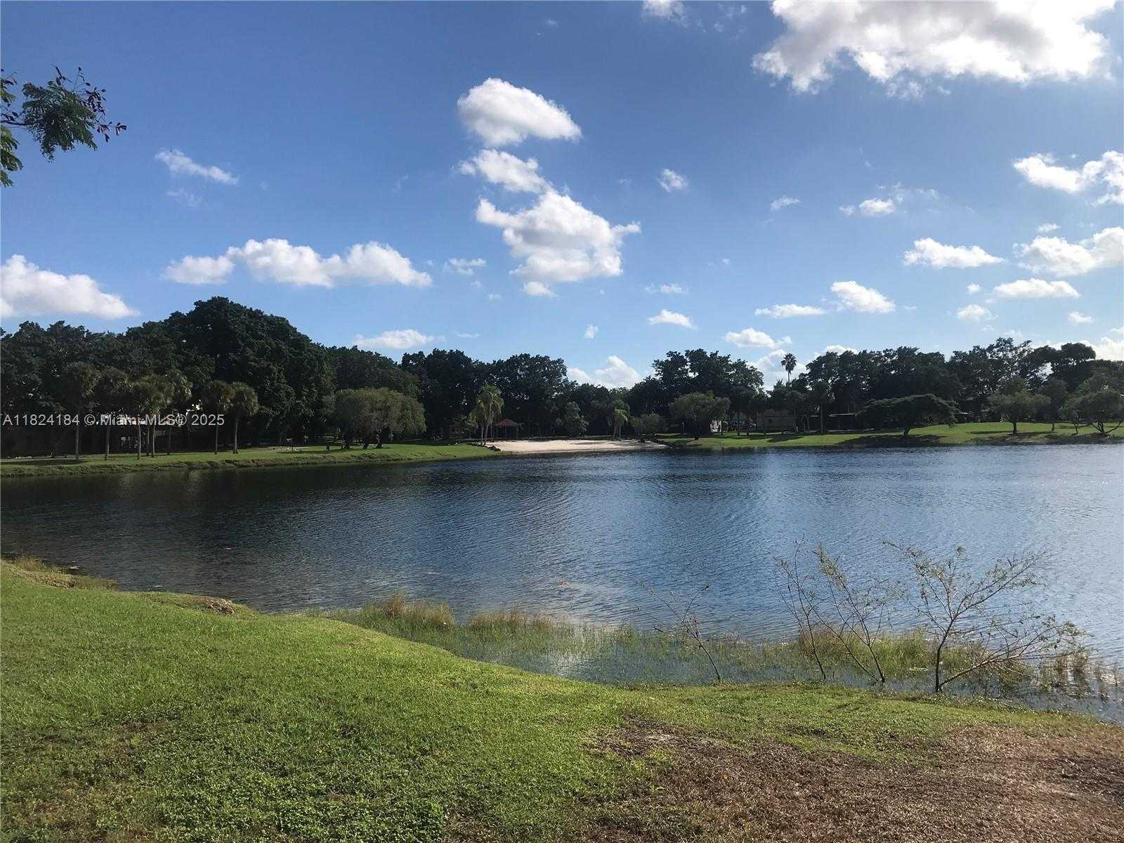 Small Image of 15295 SOUTH WEST 106TH LN #705, Miami Number 34