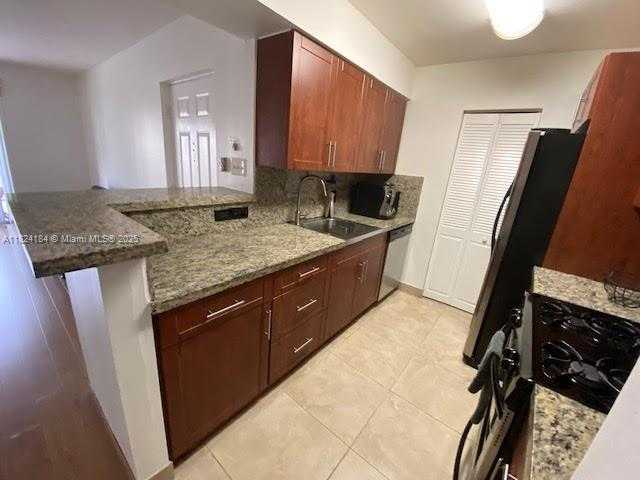 Small Image of 15295 SOUTH WEST 106TH LN #705, Miami Number 7