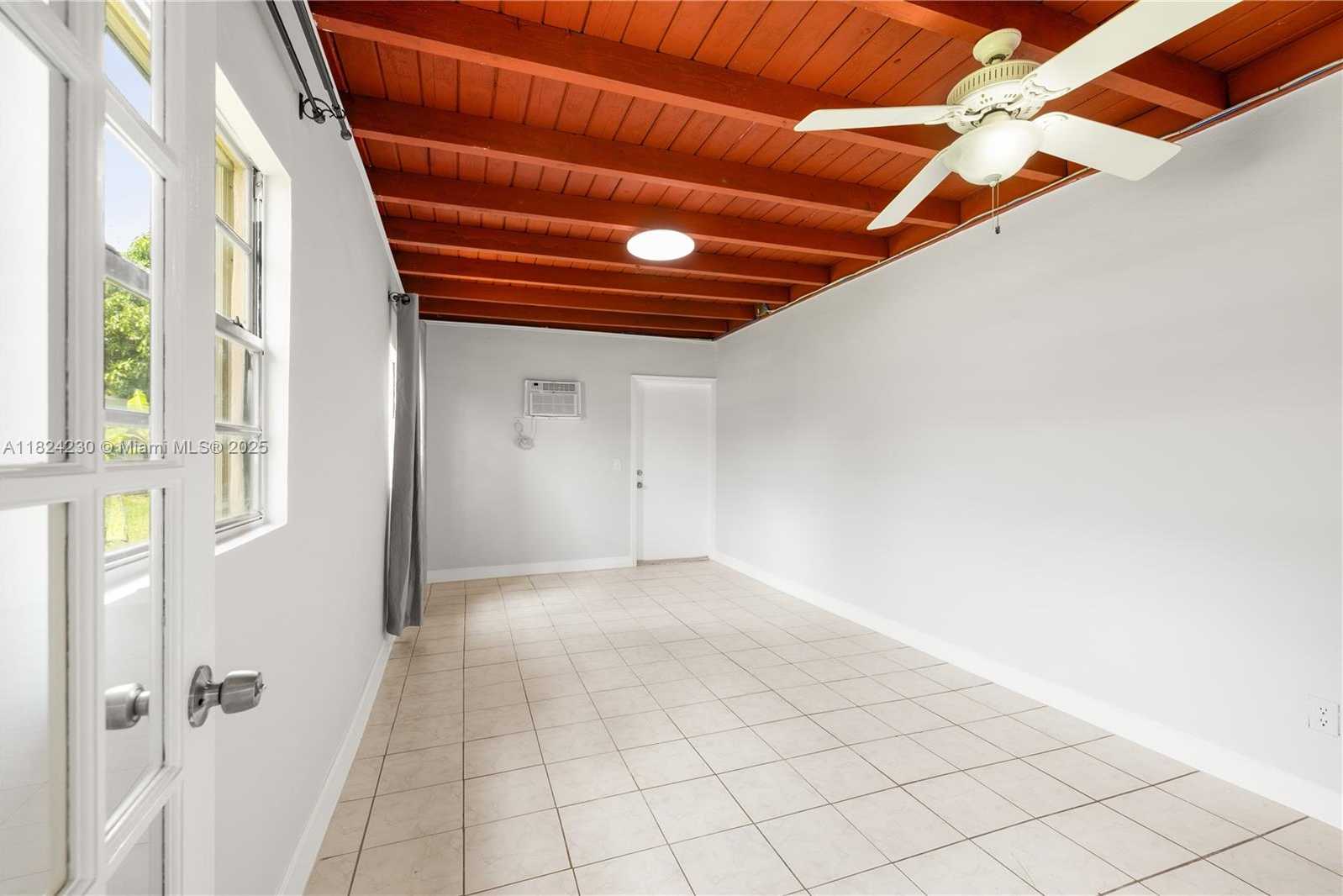 Small Image of 7312 NORTH WEST 58TH CT, Tamarac Number 13