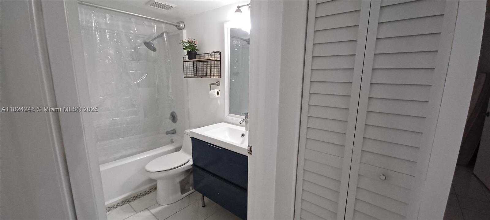 Small Image of 14905 SOUTH WEST 80TH ST #112, Miami Number 12
