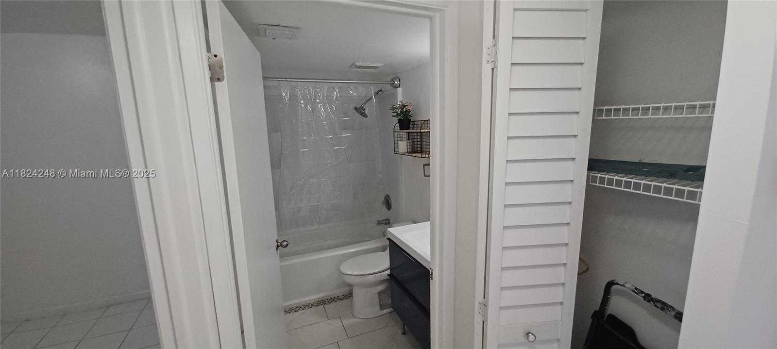 Small Image of 14905 SOUTH WEST 80TH ST #112, Miami Number 13