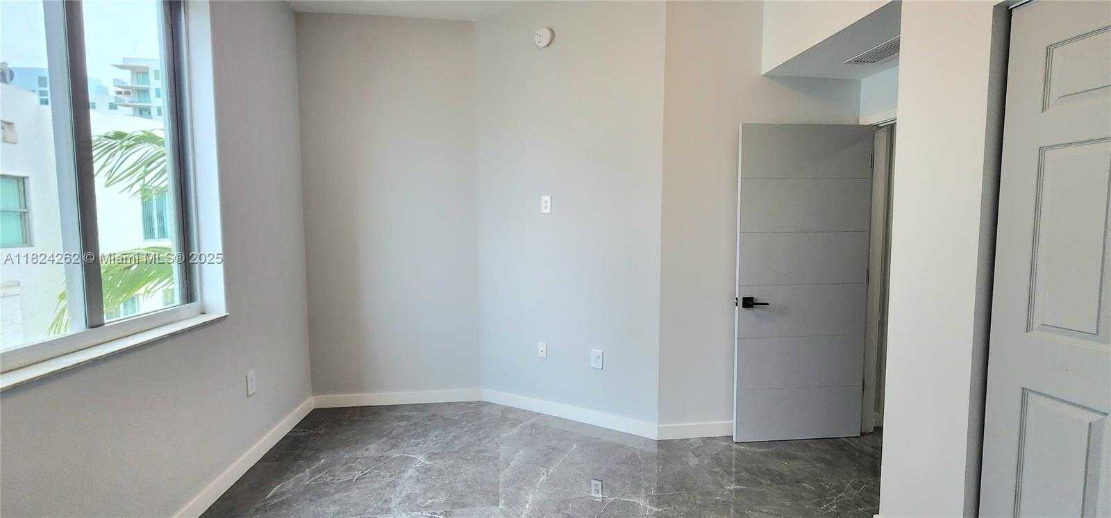 Small Image of 2146 VAN BUREN ST #403, Hollywood Number 17
