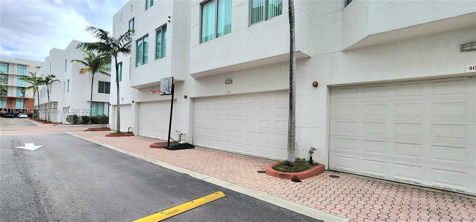Small Image of 2146 VAN BUREN ST #403, Hollywood Number 24
