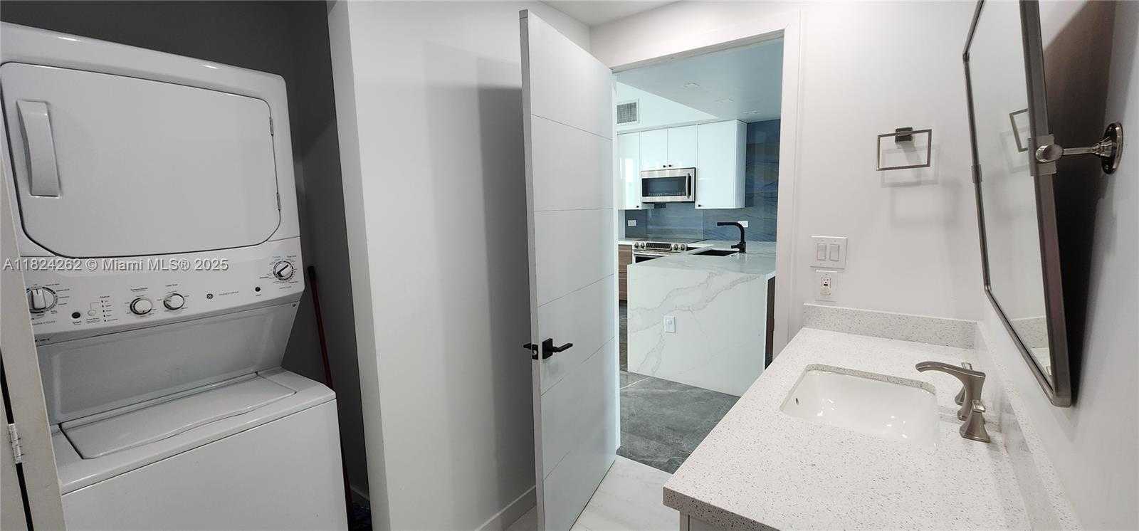 Small Image of 2146 VAN BUREN ST #403, Hollywood Number 6