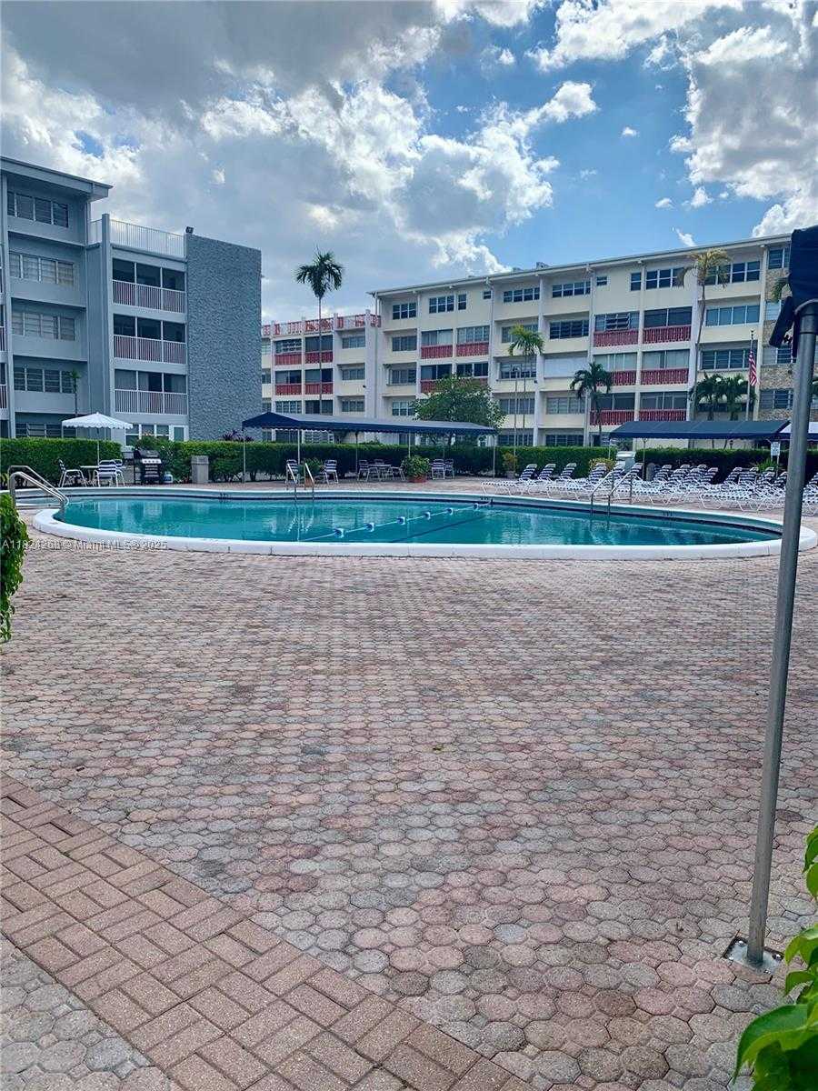 Small Image of 330 SOUTH EAST 2ND ST #103F, Hallandale Beach Number 2