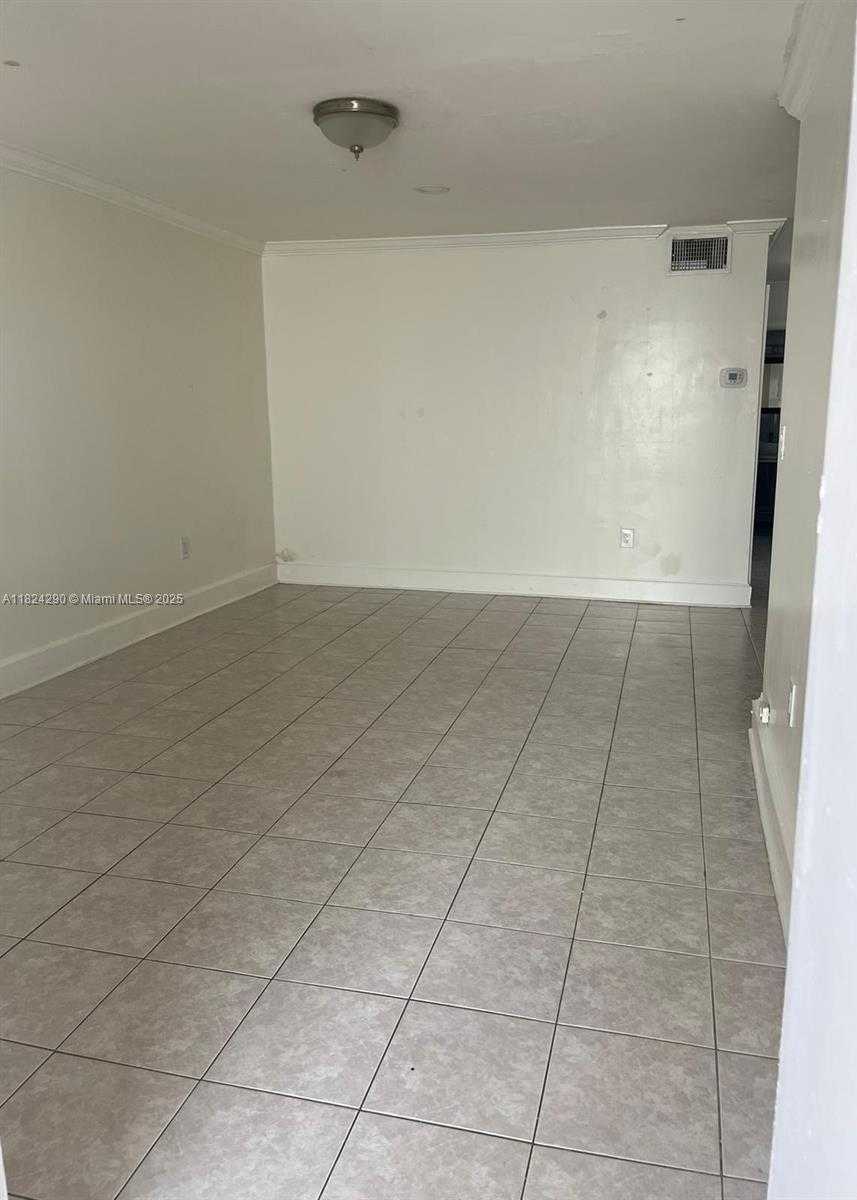 Small Image of 1747 RODMAN ST #409, Hollywood Number 8
