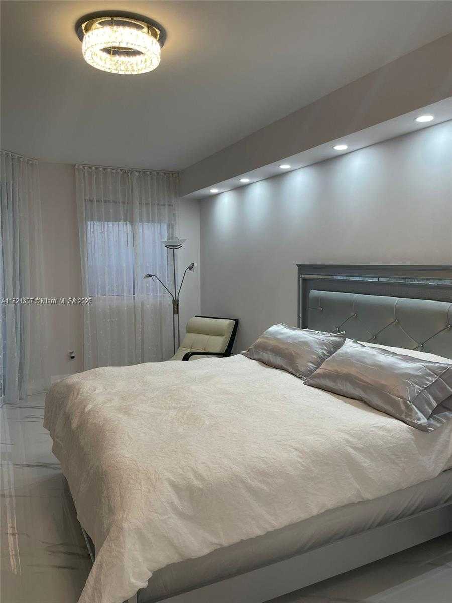 Small Image of 17875 COLLINS AVE #4102, Sunny Isles Beach Number 16