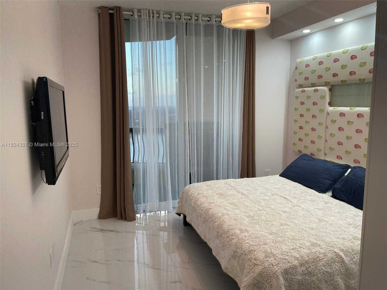 Small Image of 17875 COLLINS AVE #4102, Sunny Isles Beach Number 24