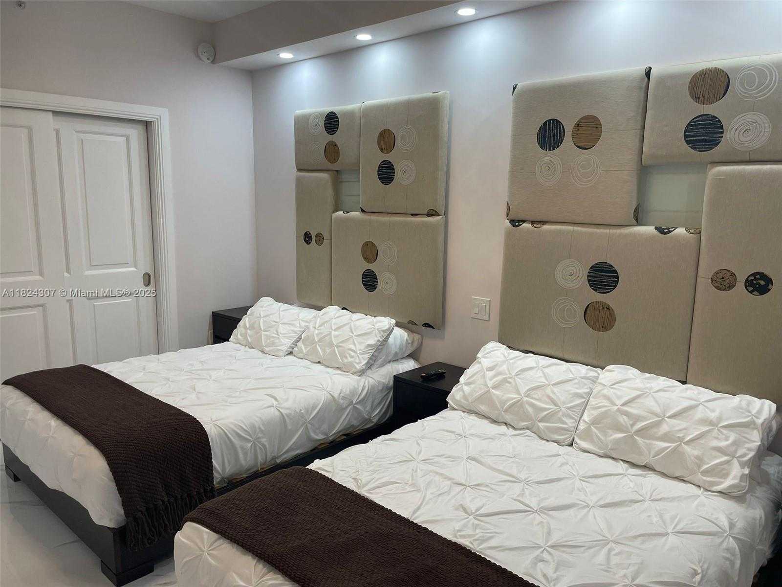 Small Image of 17875 COLLINS AVE #4102, Sunny Isles Beach Number 34
