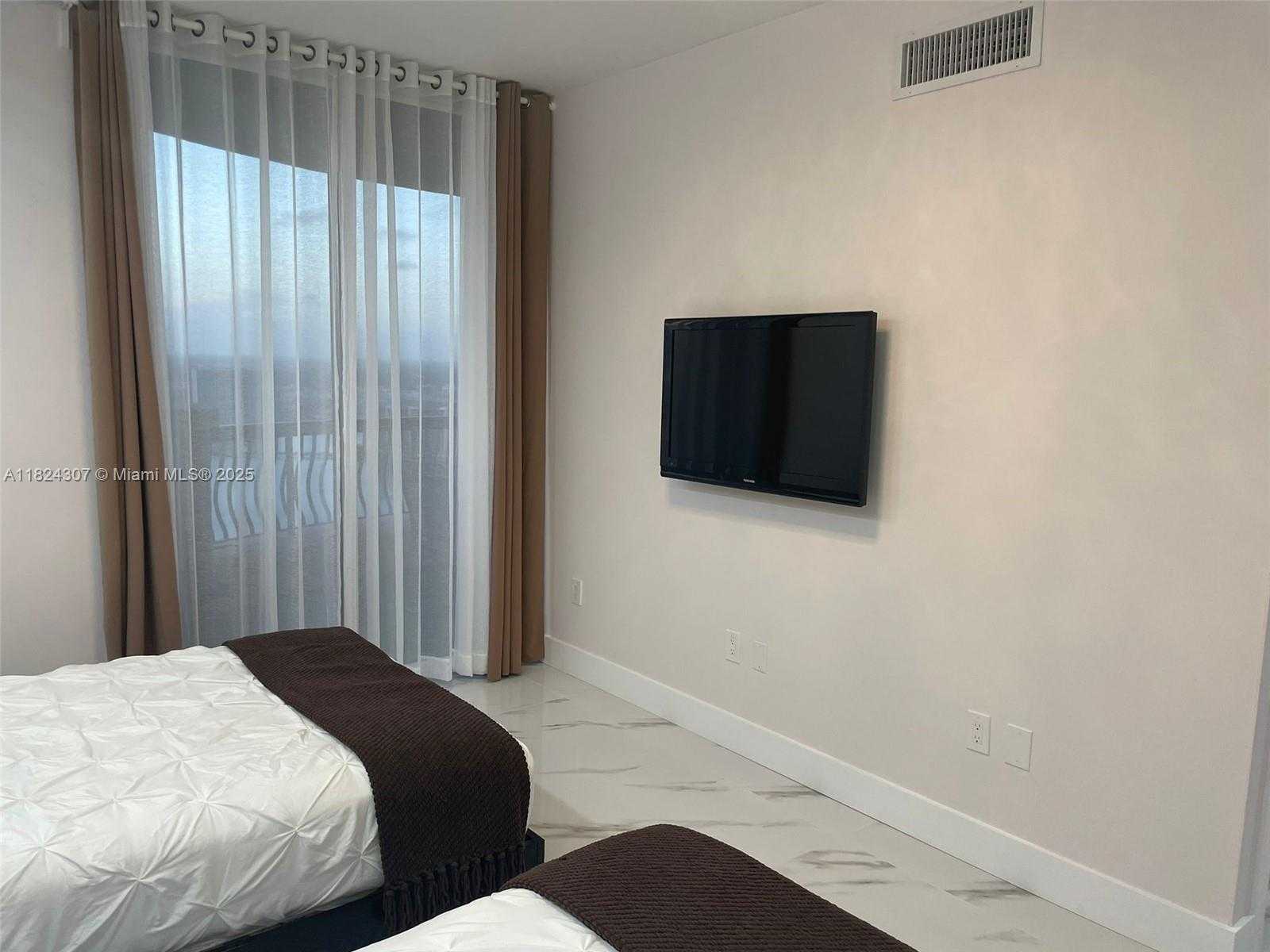 Small Image of 17875 COLLINS AVE #4102, Sunny Isles Beach Number 35