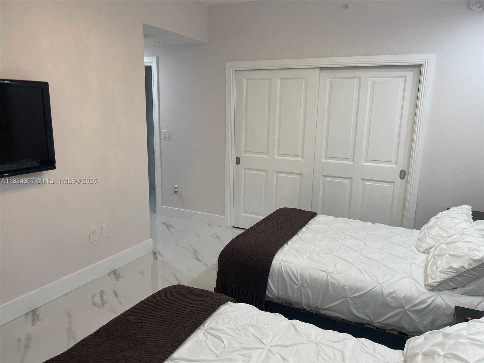 Small Image of 17875 COLLINS AVE #4102, Sunny Isles Beach Number 36