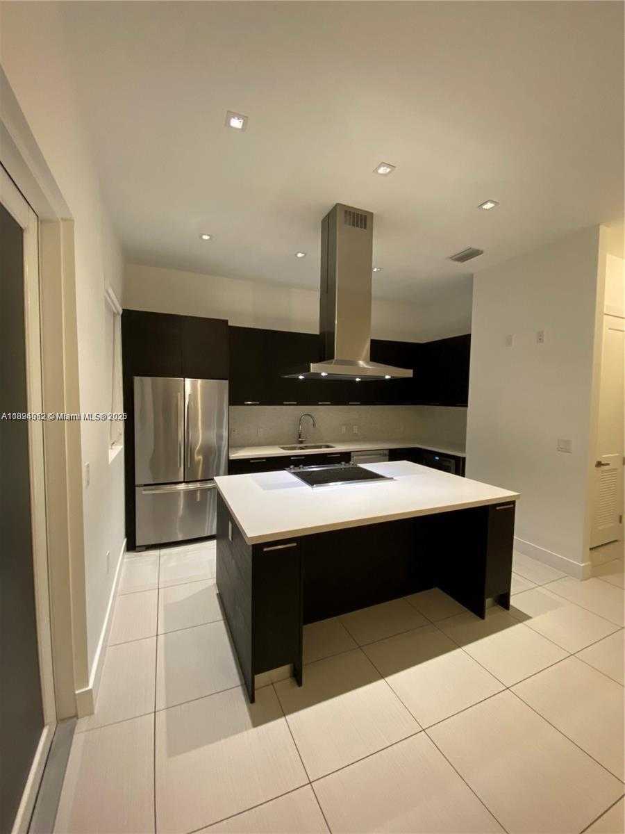 Small Image of 9181 NORTH WEST 33RD ST, Doral Number 26