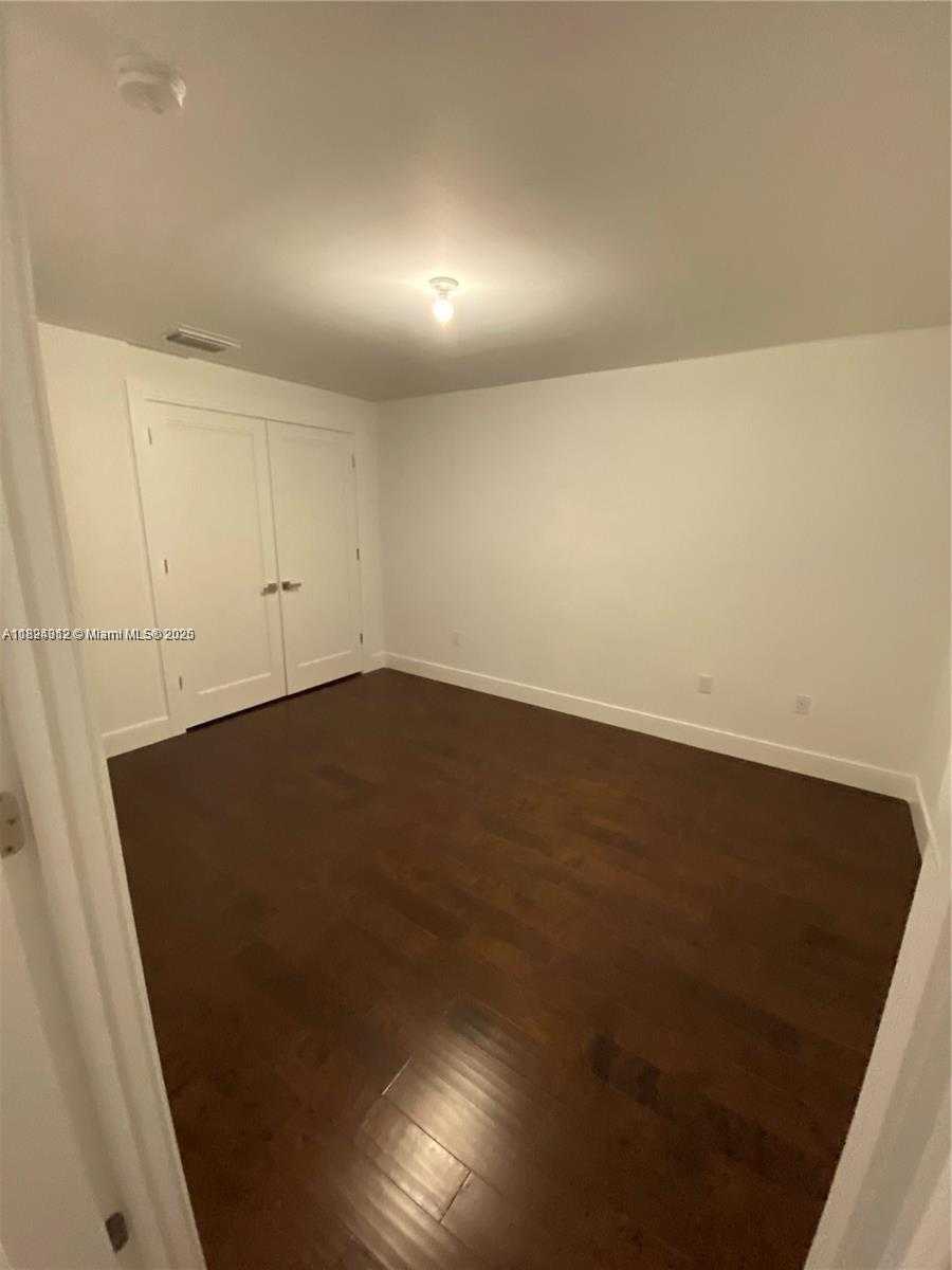 Small Image of 9181 NORTH WEST 33RD ST, Doral Number 29
