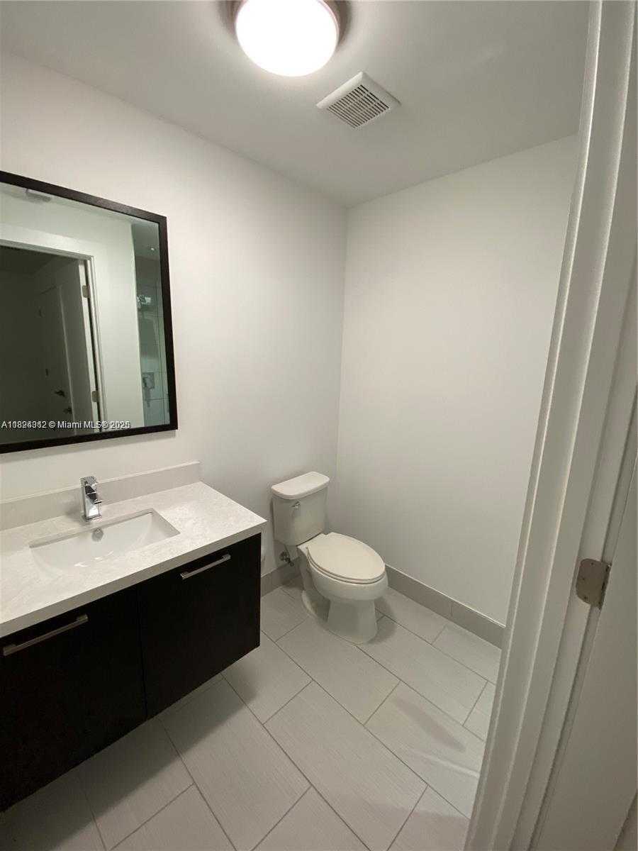 Small Image of 9181 NORTH WEST 33RD ST, Doral Number 30