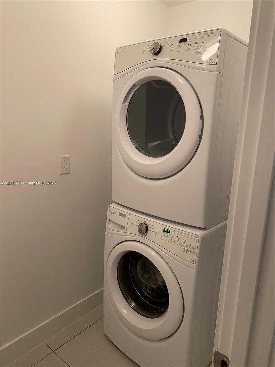 Small Image of 9181 NORTH WEST 33RD ST, Doral Number 32