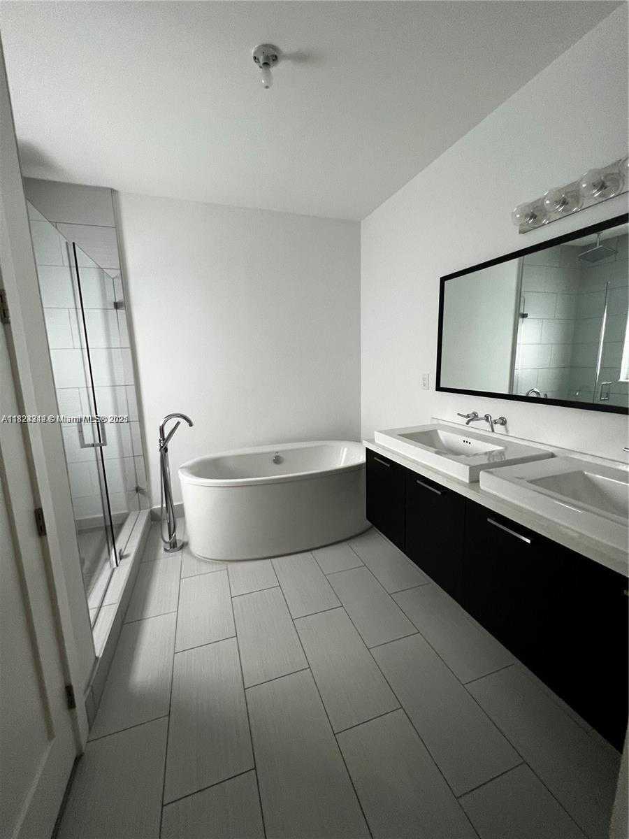Small Image of 9181 NORTH WEST 33RD ST, Doral Number 36