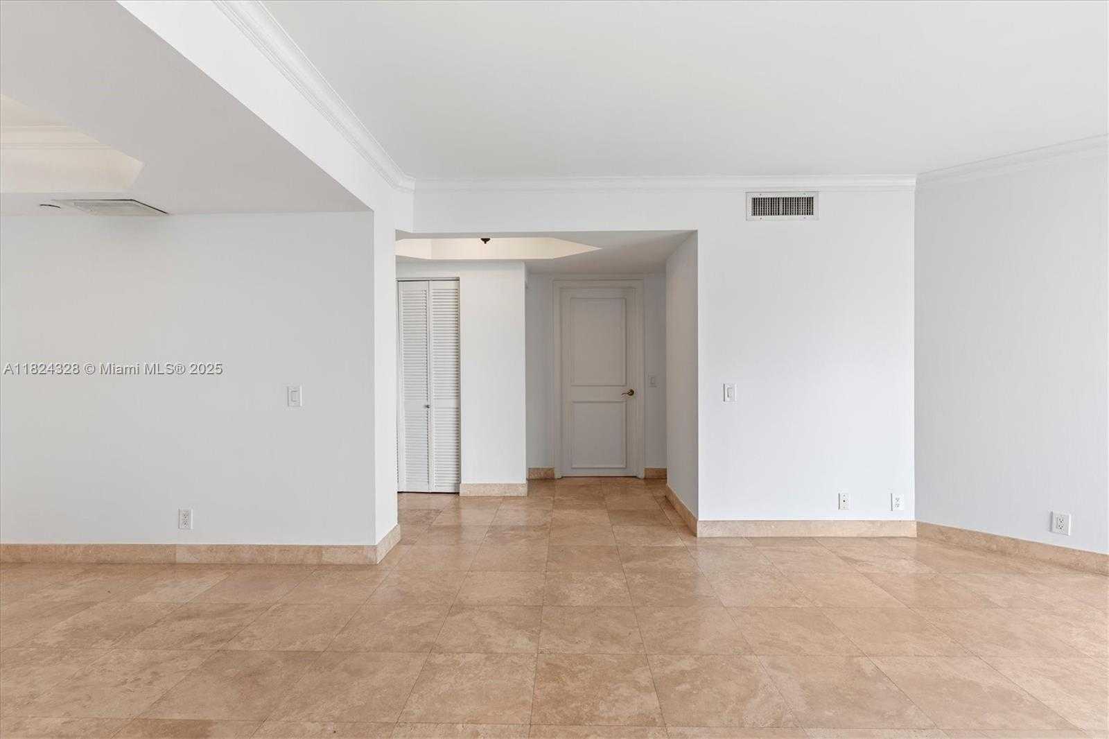 Small Image of 3610 YACHT CLUB DR #1116, Aventura Number 10