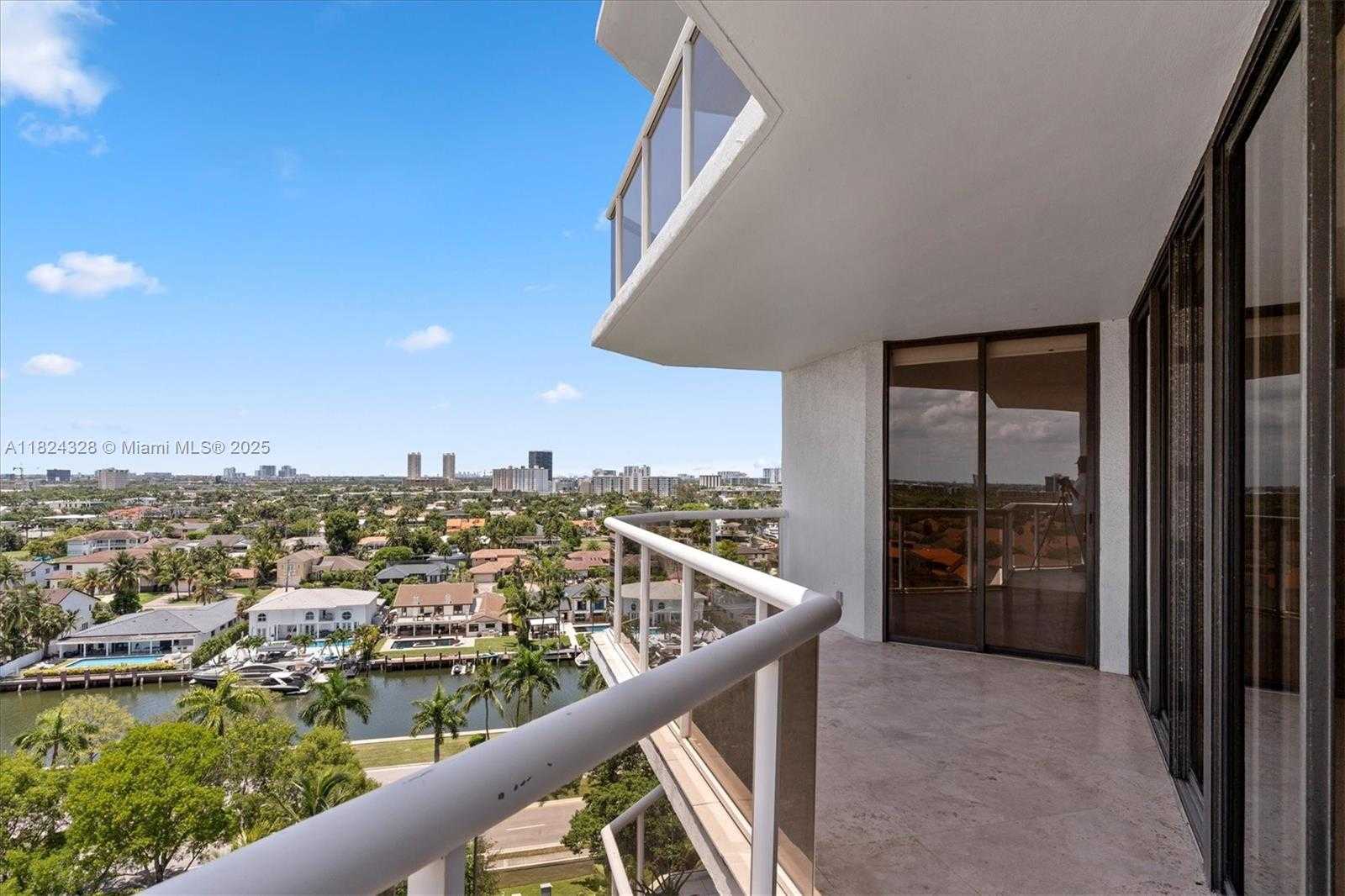 Small Image of 3610 YACHT CLUB DR #1116, Aventura Number 15